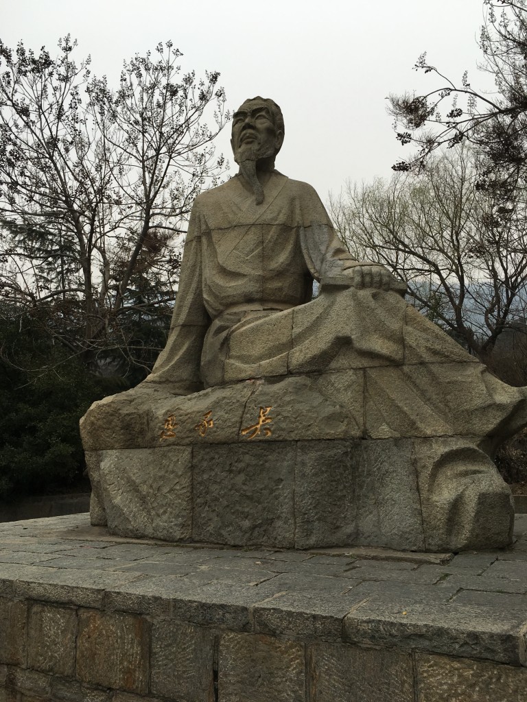 吴承恩石像