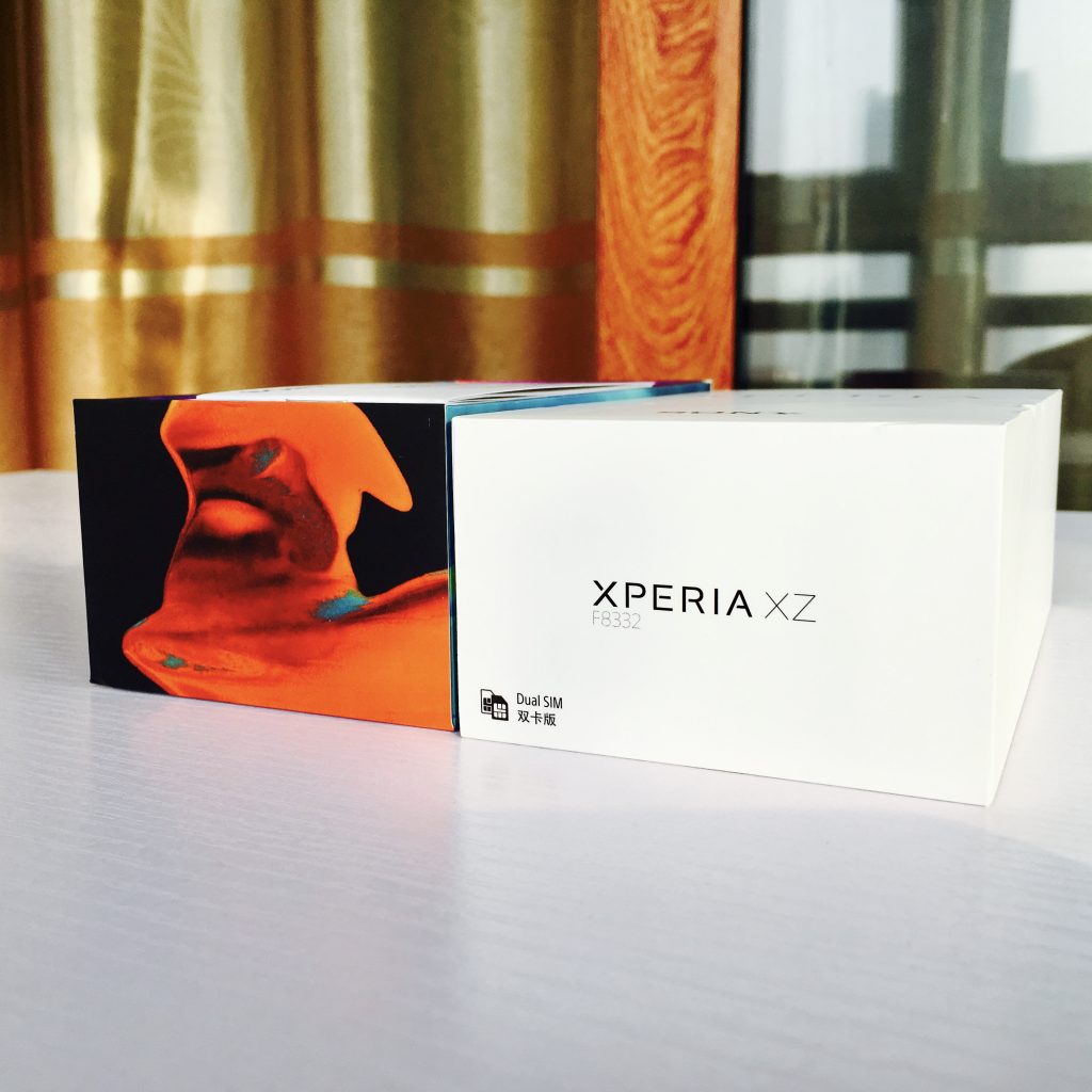 Xperia XZ外包装