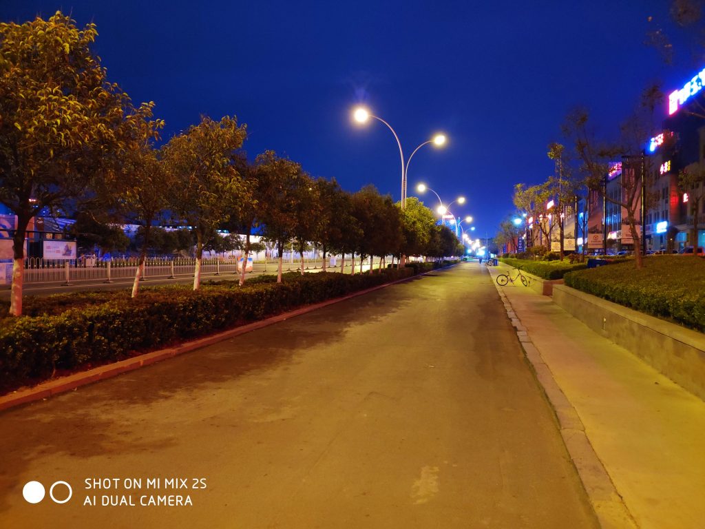 小米Mix 2s的AI相机模式夜景样张