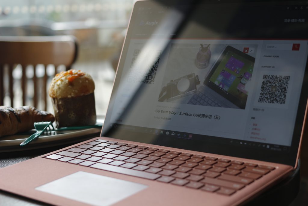 Surface Laptop 2