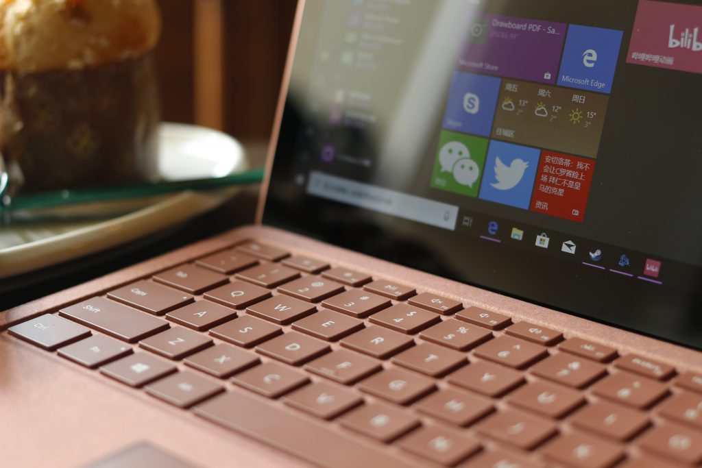 Surface Laptop 2