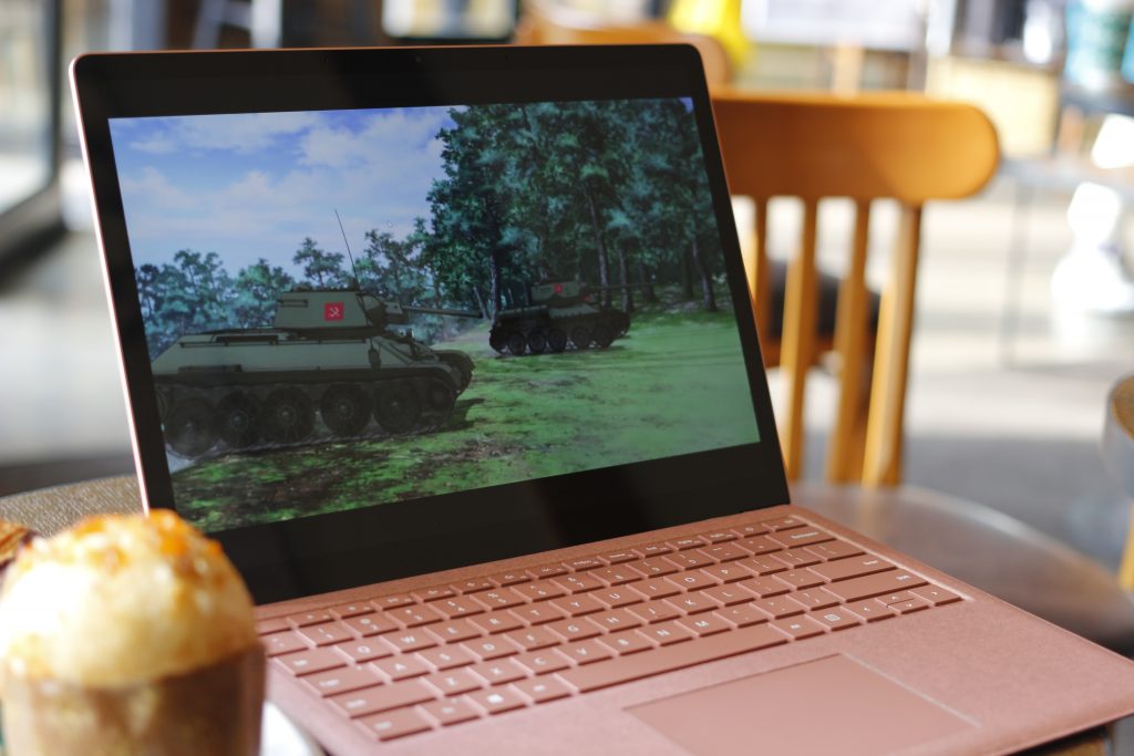 Surface Laptop 2