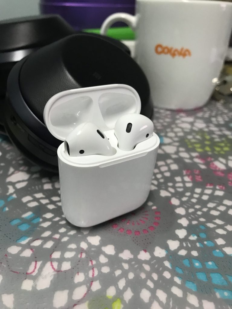 AirPods